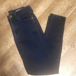 🎁3/$10🔴Dark Jean high waisted ankle jegging